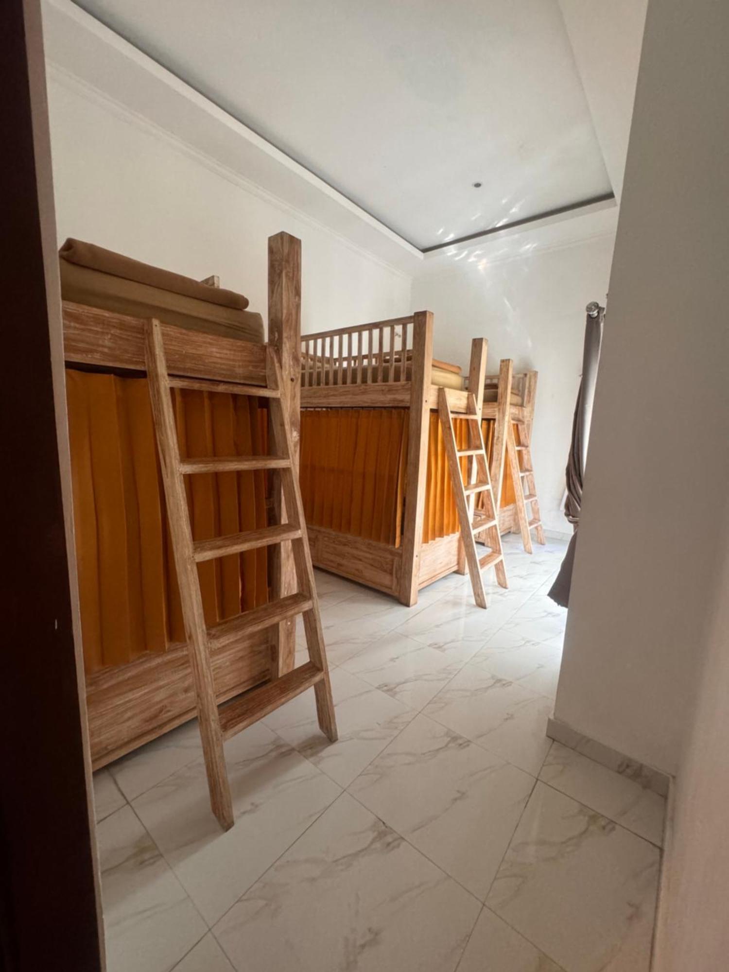 Dream Beach Hostel Lembongan Luaran gambar